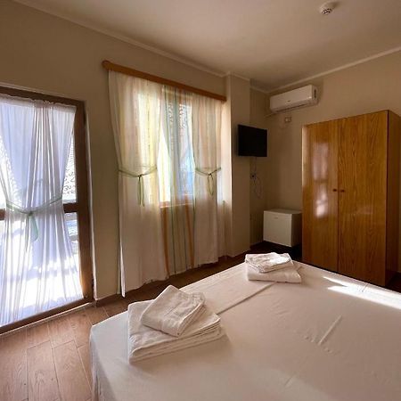 Vlorë Tekada Hotel & Restaurant מראה חיצוני תמונה
