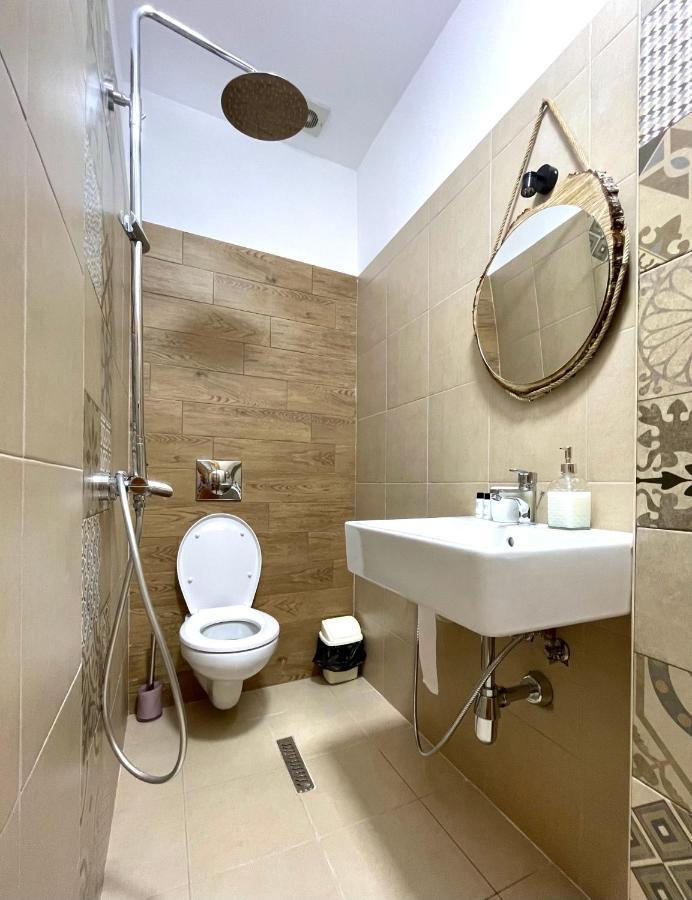 Vlorë Tekada Hotel & Restaurant מראה חיצוני תמונה