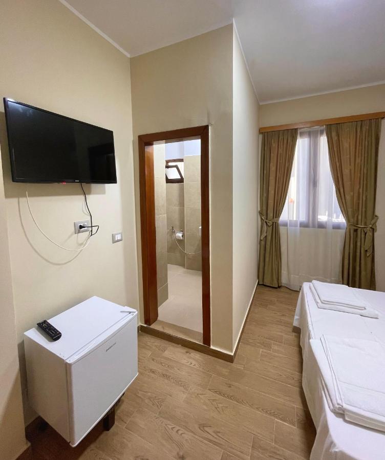 Vlorë Tekada Hotel & Restaurant מראה חיצוני תמונה